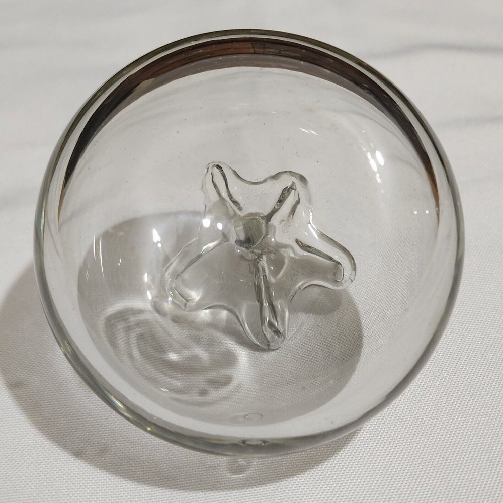 3.5" Tomato Art Glass Heavy Figurine Paperweight unsigned - Picture 7 of 9